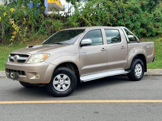 TOYOTA HILUX 3.0 SRV 4X4 CD 16V TURBO INTERCOOLER DIESEL 4P MANUAL